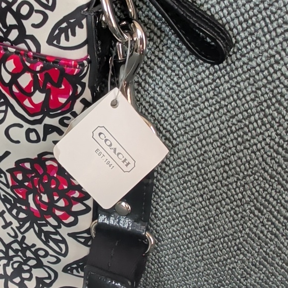 Coach Poppy floral Crossbody bag NWT - Picture 2 of 4